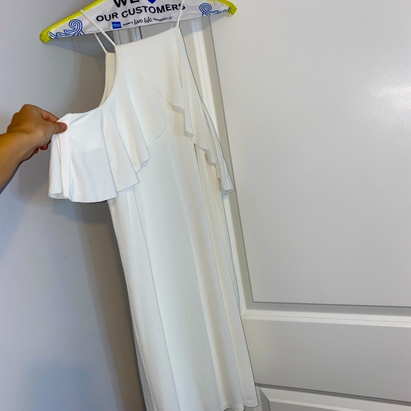 White off shoulder dress - Picture 1 of 2